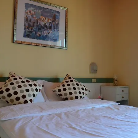 Hotel Diana 3*