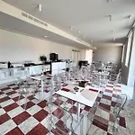 Diana Hotel 3*