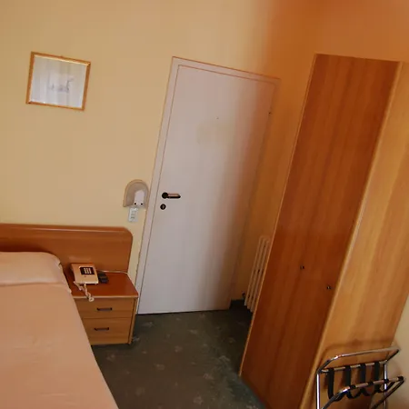 Hotel Diana
